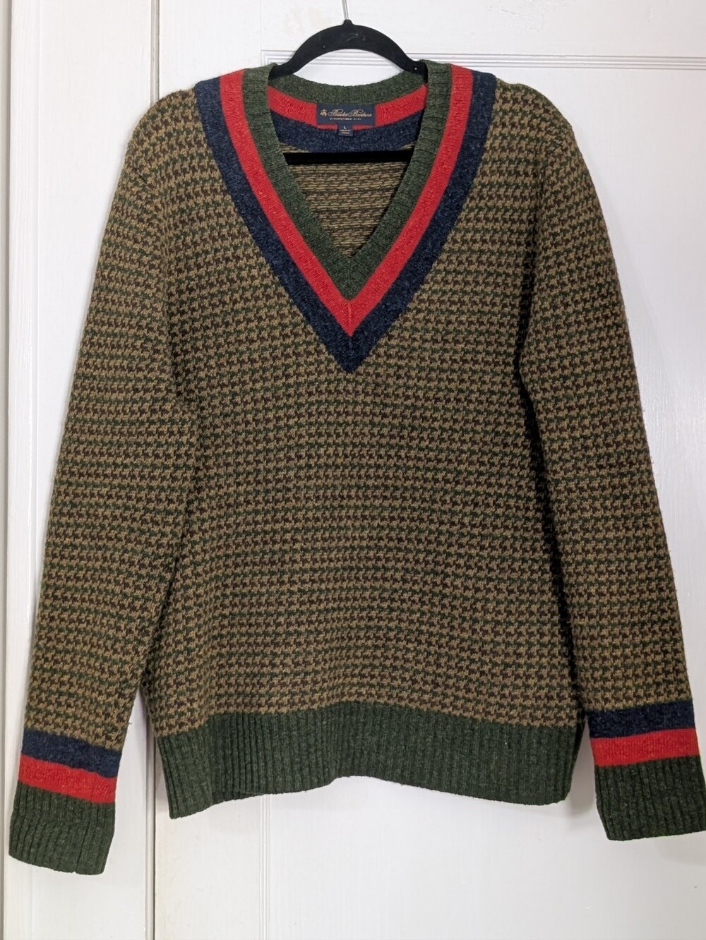 Brooks Brothers VTG 100% Wool Houndstooth V-Neck Sweater Mens Large Brown Green